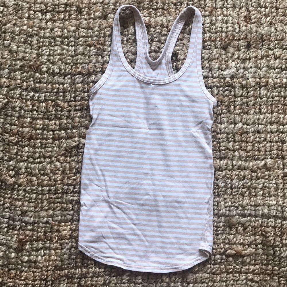 Lululemon workout top